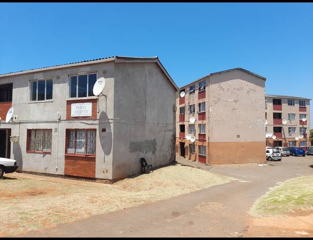 2 BEDROOM FLAT SOLD IN AUSTERVILLE